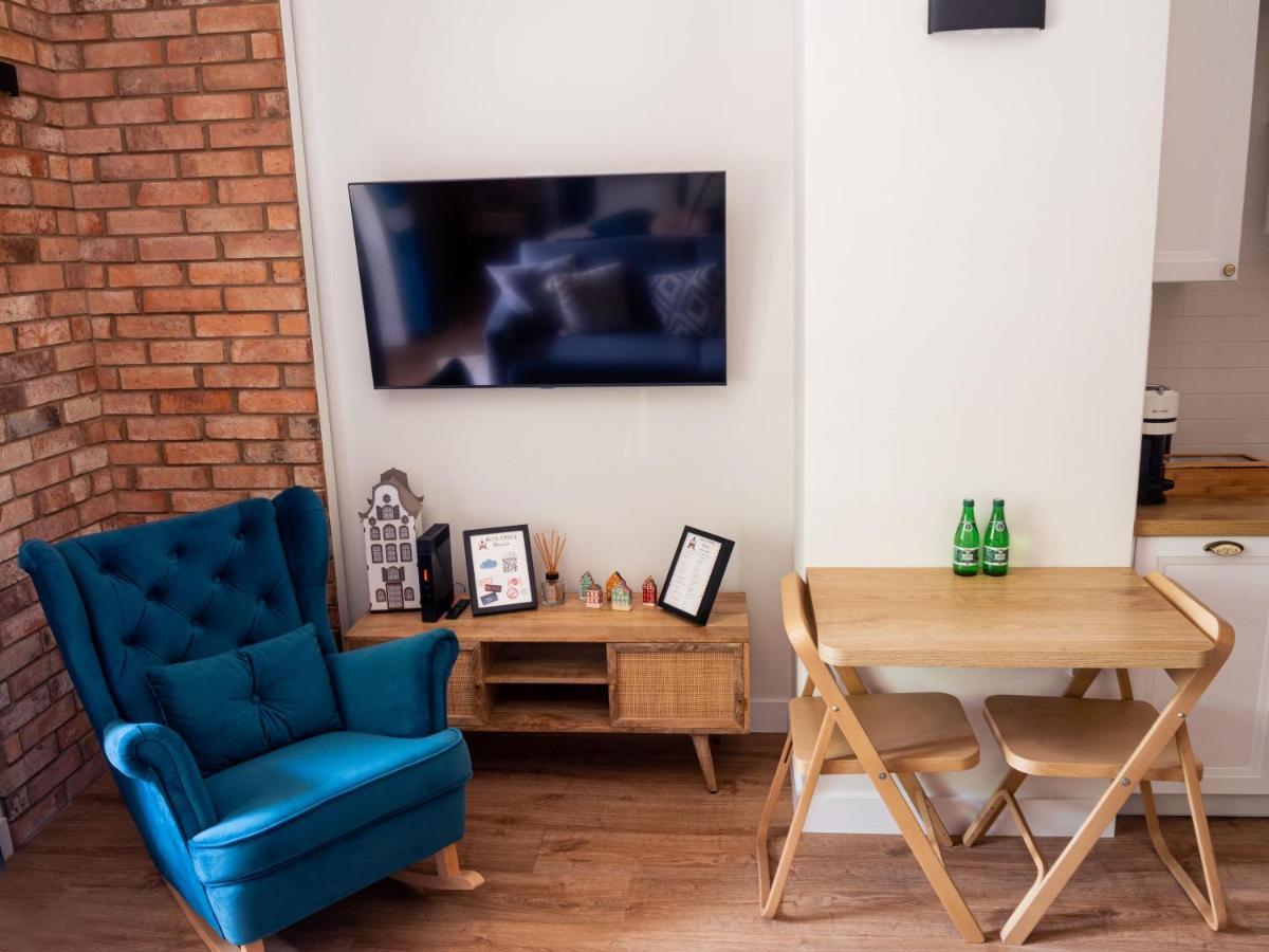 Brick Castle - Apartament Ulrich Breslavia Esterno foto